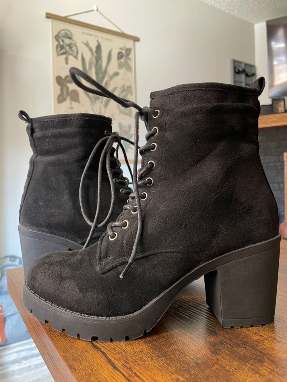 Women’s Black Lace-Up Chunky Heel Boot - Zigi Soho